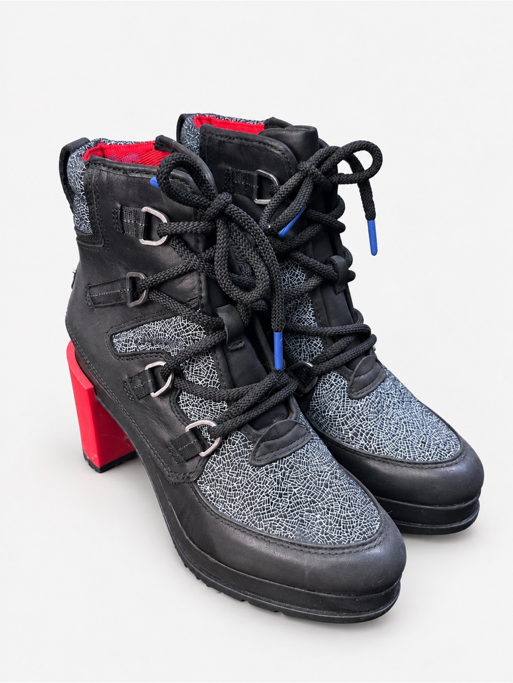 Sorel LL3611-010 Women’s Size 8 Black Gray Red Lace-Up Ankle Boots